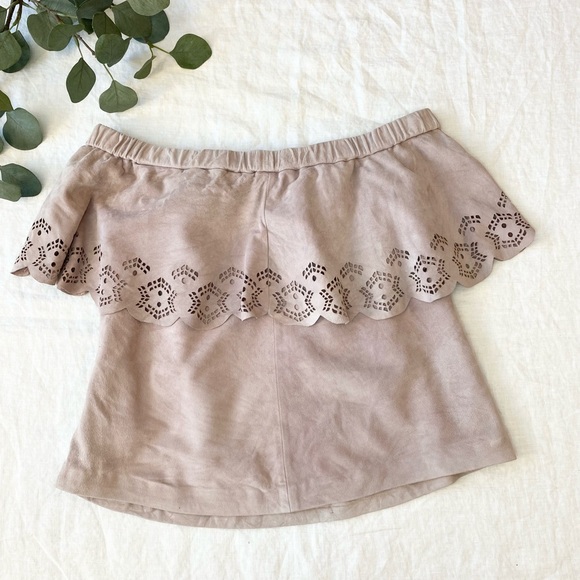 LaMarque Renuka Off-The-Shoulder Suede Top in Lilac - Picture 5 of 13